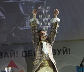 Андрей Серов